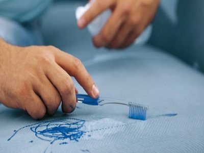 پاک کردن جوهر خودکار از روی مبل و فرش با بهترین روش پاک کردن جوهر خودکار از روی مبل و فرش با بهترین روش