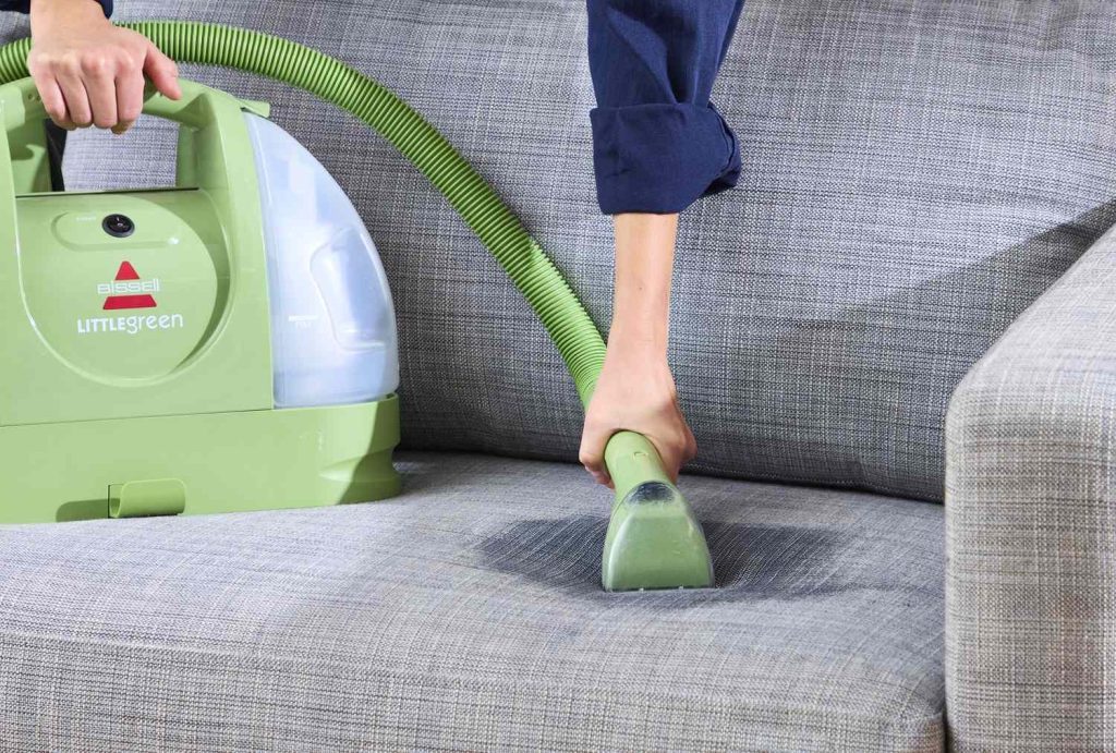 از بین بردن بوی نامطبوع مبل